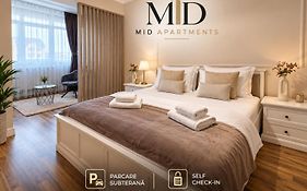 Mid Velvet Apartment, Free Parking, Self Check-In